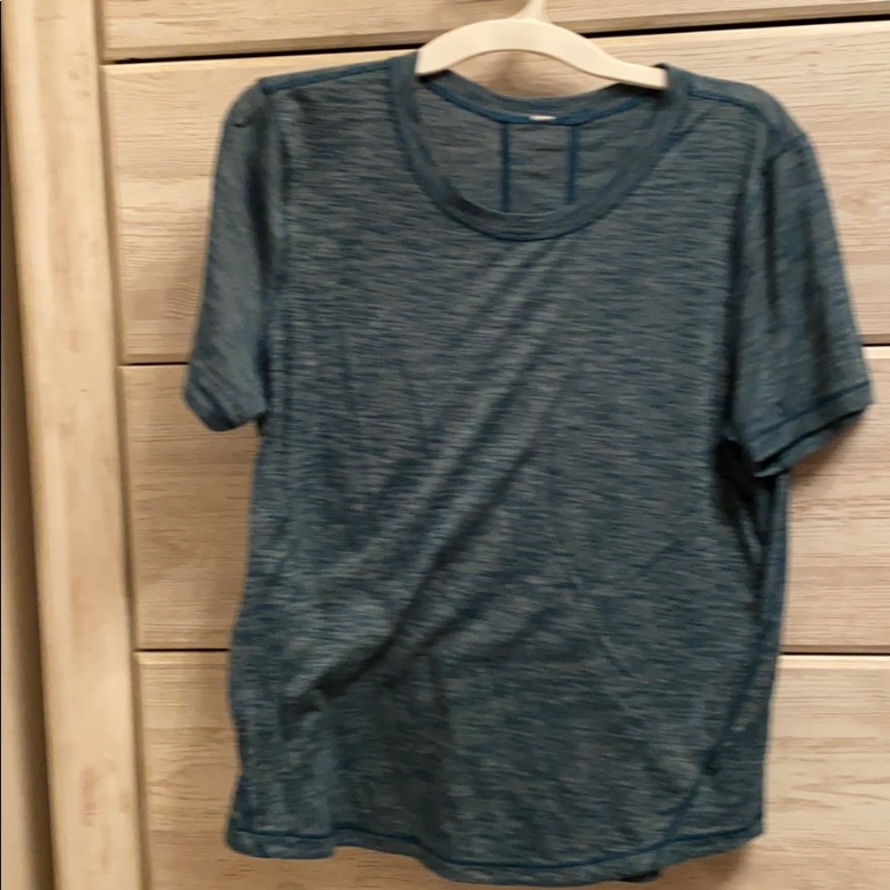 Lululemon top.